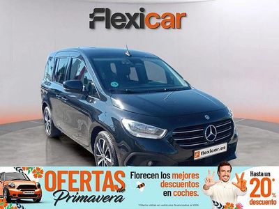 Usado Mercedes T180 116 CV (85 kW) 2023 Negro Monovolumen