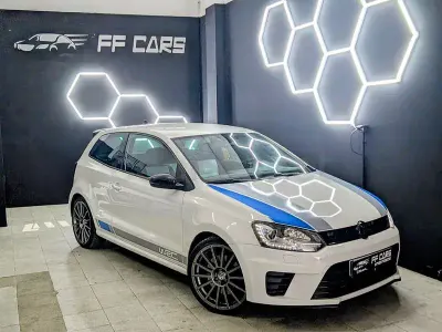 Usado VW Polo R 220 CV (161 kW) 2014 Blanco Berlina