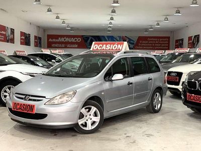 Usado Peugeot 307 136 CV (100 kW) 2004 Plateado Familiar