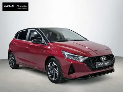 Usado Hyundai i20 101 CV (74 kW) 2021 Rojo Utilitario