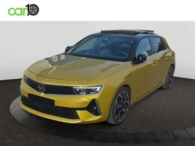 Usado Opel Astra Ultimate 179 CV (131 kW) 2022 Amarillo Utilitario