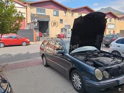 Usado Mercedes E320 Elegance 204 CV (150 kW) 2005 Verde Familiar