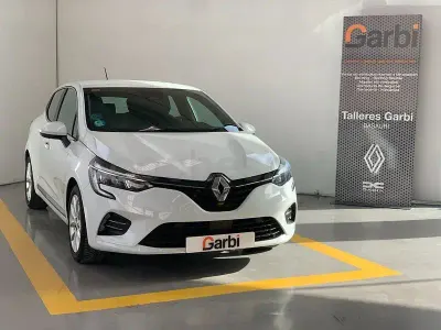 Usado Renault Clio V Zen 100 CV (73 kW) 2021 Blanco Berlina