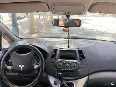 Mitsubishi Grandis