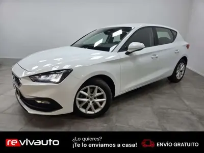 Usado Seat Leon Reference 116 CV (85 kW) 2021 Blanco Utilitario