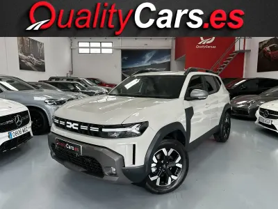 Usado Dacia Duster Extreme 140 HP (102 kW) 2026 Bege