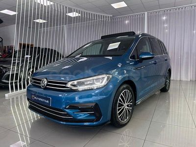 Usado VW Touran Sportline 150 CV (110 kW) 2021 Azul Monovolumen