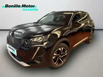 Usado Peugeot 2008 Allure 131 CV (96 kW) 2023 Negro SUV