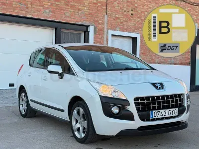 Usado Peugeot 3008 Premium 110 CV (80 kW) 2010 Blanco Familiar