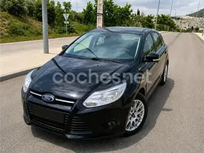 Begagnad Ford Focus Sport 115 HK (84 kW) 2014 Svart Sedan