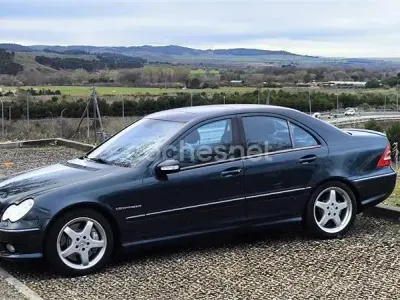 Usado Mercedes C32 AMG AMG 354 CV (260 kW) 2001 Azul Berlina