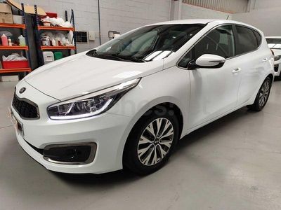 Usado Kia Ceed GT 90 CV (66 kW) 2016 Blanco Berlina
