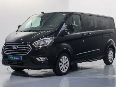 Usado Ford Tourneo Custom Titanium 150 CV (110 kW) 2024 Van