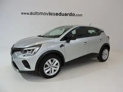Usado Renault Captur Intens 90 CV (66 kW) 2022 Gris / plata SUV