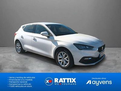 Usado Seat Leon Style 115 CV (84 kW) 2022 Negro