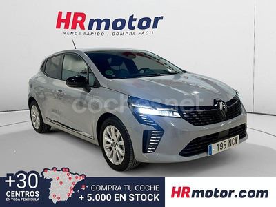 Gris / plata Usado 2025 Renault Clio V Evolution Berlina | 19.800 € (Un poco caro)