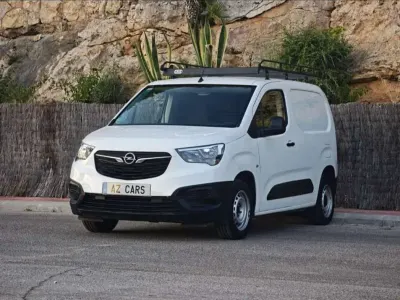Usado Opel Combo S 99 CV (72 kW) 2022 Blanco Monovolumen