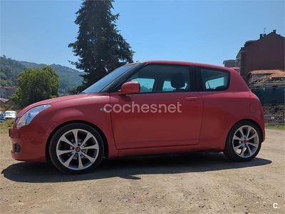 Rojo Usado 2007 Suzuki Swift GLX Berlina | 4600 € (Precio justo)