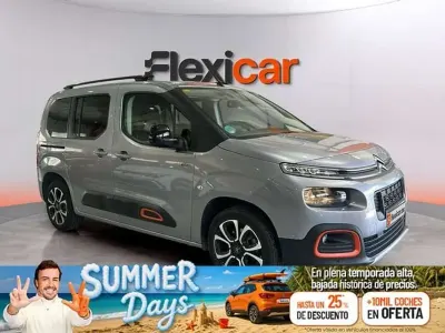 Usado Citroën Berlingo Shine 131 CV (96 kW) 2022 Gris Monovolumen