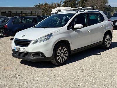 Usado Peugeot 2008 Active 92 CV (67 kW) 2014 Blanco SUV