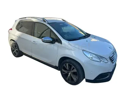 Usado Peugeot 2008 Allure 115 CV (84 kW) 2014 Blanco SUV