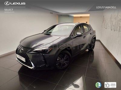Usado Lexus UX 199 CV (146 kW) 2025 Gris / plata SUV