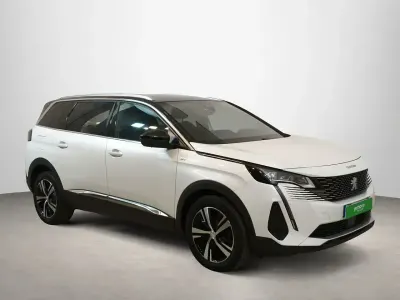 Usado Peugeot 5008 GT 131 CV (96 kW) 2023 Blanco SUV