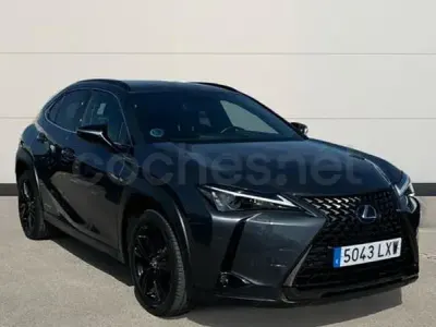 Usado Lexus UX 184 CV (135 kW) 2022 Gris / plata SUV