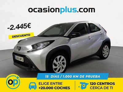 Usado Toyota Aygo X Play 72 CV (52 kW) 2024 Gris SUV
