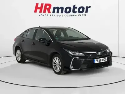 Usado Toyota Corolla 125 CV (91 kW) 2023 Blanco Berlina