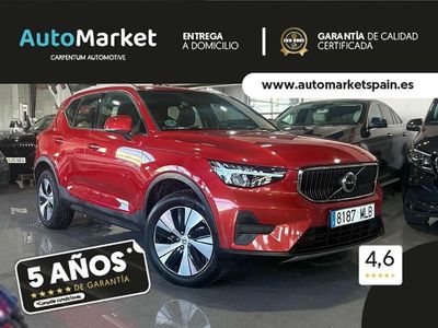 Rojo Usado 2023 Volvo XC40 Core SUV | 23.900 € (Precio justo)
