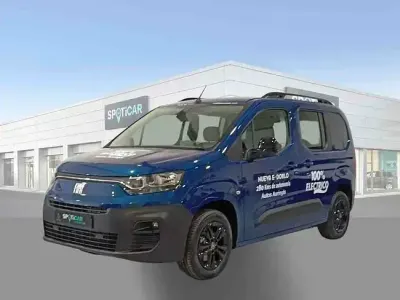 Usado Fiat e-Doblò 100 kW (136 CV) 2023 Azul Monovolumen