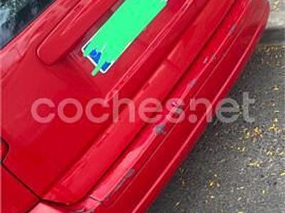 Rojo Usado 2002 Mitsubishi Space Star Monovolumen | 2000 €