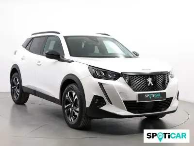 Käytetty Peugeot 2008 Allure 131 HP (96 kW) 2022 Valkoinen Katumaasturi