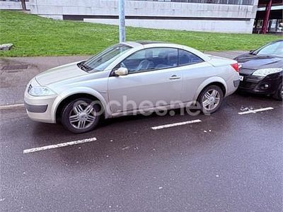 Usado Renault Mégane Cabriolet Privilege 120 CV (88 kW) 2005 Beige Descapotable
