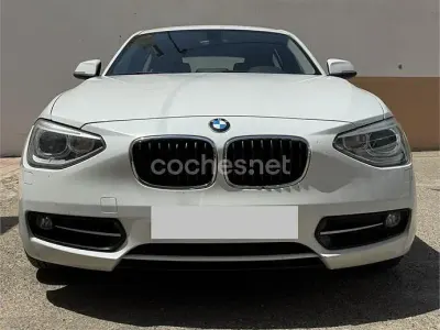 Usado BMW 116 Sport Line 116 CV (85 kW) 2012 Blanco Utilitario