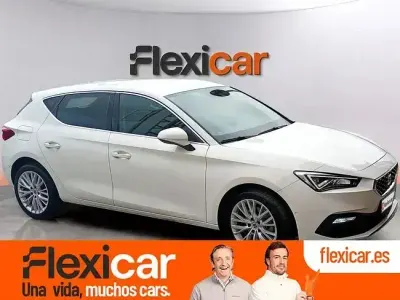 Usado Seat Leon XCELLENCE 150 CV (110 kW) 2022 Blanco
