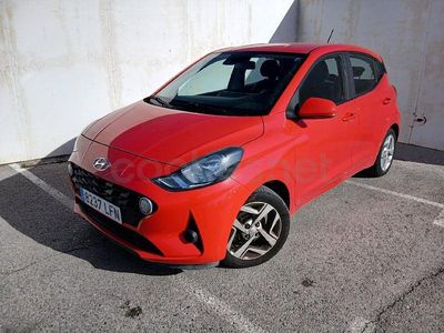 Usado Hyundai i10 67 CV (49 kW) 2020 Rojo Utilitario