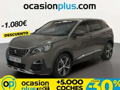 Usado Peugeot 3008 Allure 131 CV (96 kW) 2018 Gris SUV