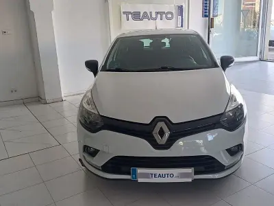 Usado Renault Clio IV Business 75 CV (55 kW) 2019 Blanco Berlina