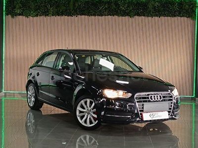 Usado Audi A3 Attraction 110 CV (80 kW) 2014 Negro Berlina