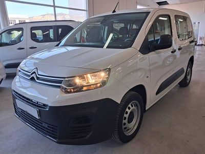 Usado Citroën Berlingo Live 102 CV (75 kW) 2024 Blanco Monovolumen