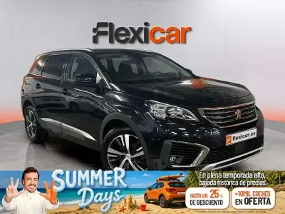 Usado Peugeot 5008 Allure 130 CV (95 kW) 2018 Beige SUV