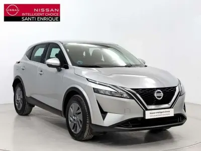 Usado Nissan Qashqai Acenta 140 CV (102 kW) 2022 Plateado SUV