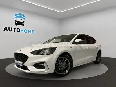 Usado Ford Focus ST-Line 125 CV (91 kW) 2021 Blanco Berlina