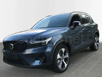 Nuevo Volvo XC40 Plus 163 CV (119 kW) 2025 Azul SUV