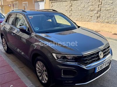 Usado VW T-Roc Edition 115 CV (84 kW) 2019 Gris / plata SUV