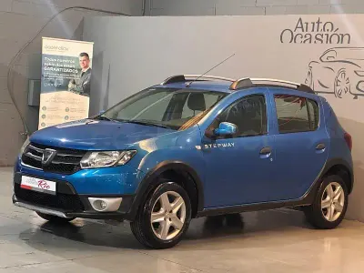 Usado Dacia Sandero Stepway 90 CV (66 kW) 2014 Azul Berlina