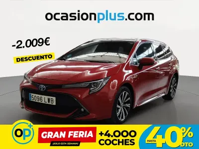 Usado Toyota Corolla Style 180 CV (132 kW) 2022 Rojo Familiar
