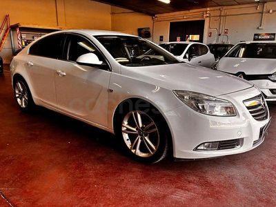 Usado Opel Insignia Sport 130 CV (95 kW) 2009 Blanco Berlina